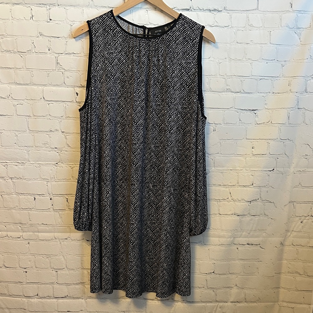 Apt. 9 Black and White Long Sleeve Dress